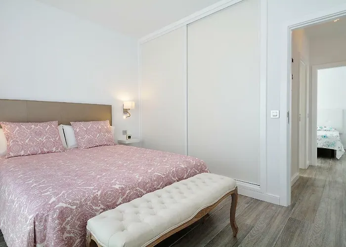 Apartment Rociega B *